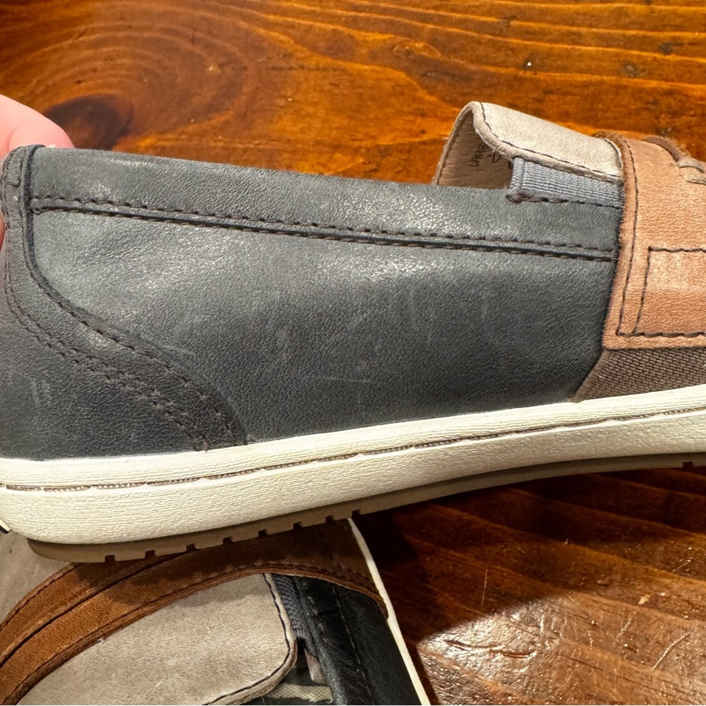 Taos Upward Sneaker Women Gray, Blue,Tan Leather Comfort minimalist Shoes Sz 6.5 - Picture 10 of 11